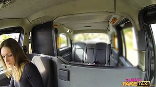 Chick faux taxi - big boobed blonde lu elissa licks her first ever cunt