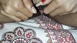 Mujhe mota lund chahiye koi hai jo mujhe kala or lumba