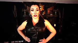 Goddess Cheyenne - Toilet Bound