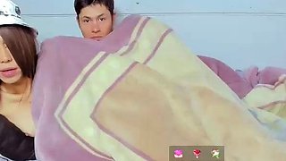 Cute amateur webcam teen girl toying pussy on webcam