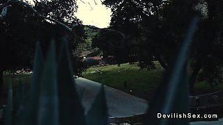 Big cock bf fucks blonde girlfriend on a ranch