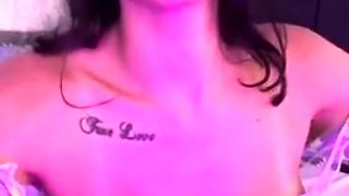 Love Chat Big Boobs Brunette Masturbating For Cam