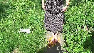 I will feed you from my feets & toes! Apricots crush outdoor!