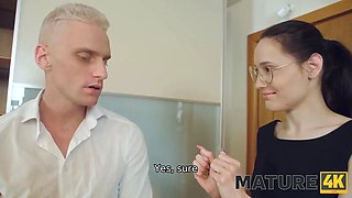 Mature4k. easy listener venture