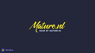 Sexy Blonde British Housewife Loves Masturbating Her Shaved Pussy