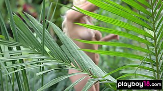 British teen presenting her huge boobs