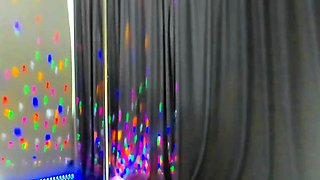 Brunette Solo Webcam Masturbation