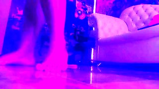 Webcam Slave Ingrid Piss Show