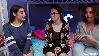 Dare Dorm - Dormitory Delights 1 - Hazel Moore
