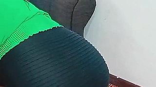 Helping Clean the House, but Without Panties, I Put the Dildo in My Pussy
