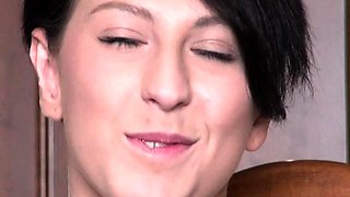 European babe filled up by casting agent for her fame HD