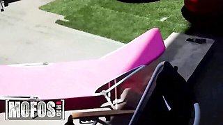Raven Bay Big Tits – Gets Fucked Where Anyone Can See