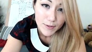 amateur amali2015 flashing ass on live webcam