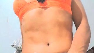 Brazilian MILF showing off