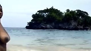 Public Flashing Of Big Natural Tits In The Moment Of Escape
