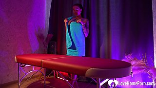 Massage turns into a hard core pounding session