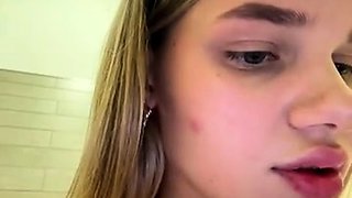 cute camslut in public