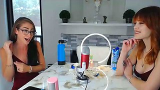 Amateur redhead MILF has facial