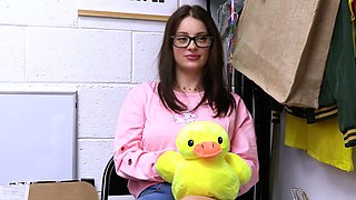 Brunette teen creampied after hardcore sex