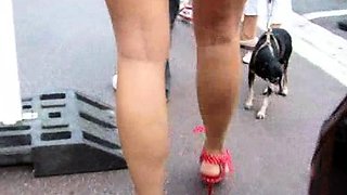 Cumshot amateur MILF suck and jerks dude in the bedroom