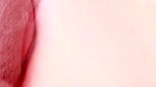 Enjoy Watching a Blowjob up Close Until My Mouth Is Full of Milk