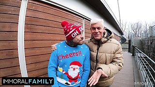 Watch plastic Matt Bird and Jennifer Mendez's clip