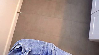 Teacher invites student to fuck her