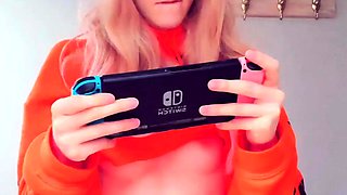 CLOSE UP OF TEENS PARADISE