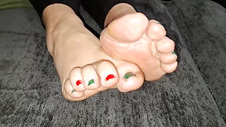 Sweet feet to jerk off with