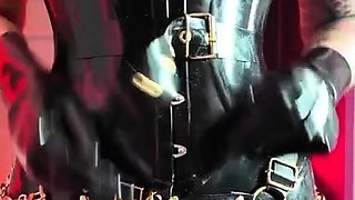Cumshot amateur MILF suck and jerks dude in the bedroom
