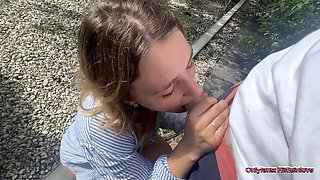 Hildeinlove - Couple Se Ballade Et Finit Par Baiser Sur La Moto