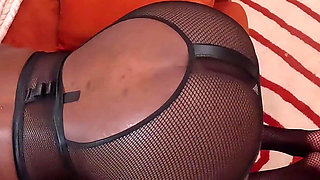 Golden Goddess Unleashes Punishment on Omgiana's Craving Bottom