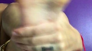 Amateur masturbating on webcam