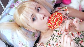 Amateur Webcam Cute Teen Plays Solo with Big Dildo