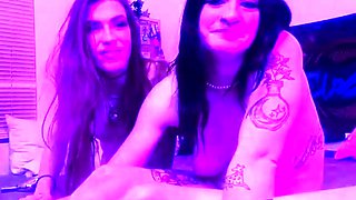 Close up amateur masturbating solo