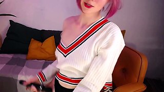 Lovely Amateur teen brunette masturbating outdoor