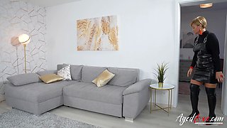 Sexy Mature Lady Seduces Handy Youngster