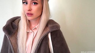 Unplanned fuck-fest in a public place. I coaxed her to have fuck-fest in the canal, we were nearly caught!