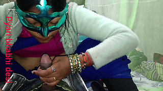 Juicy sister-in-law turned out to be penis with her hand Hindi audio desi handjob, masturbation