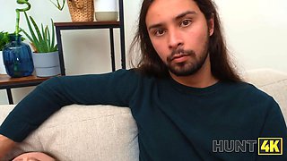 Hunt4k. bf doesn't mind when the hunter screws his girlfriend
