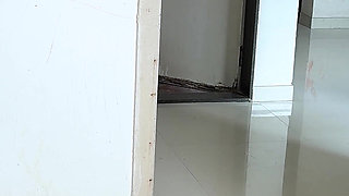 Komal Was Coming From a Bath, Secretly the Neighbor Was Entering and Sniffing the Clothes