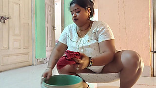 Maalik ke bete ne kaamwali bae ko choda