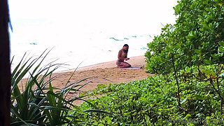 Secret Moment on the Beach Stranger Peeks and Gets His Chance