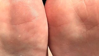 Close up amateur masturbating solo