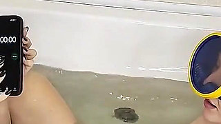 Underwater Breath Holding Challenge with My Girlfriend