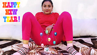 Tetoo Bnane Vale Ne Bhabi Ko Chod Dala