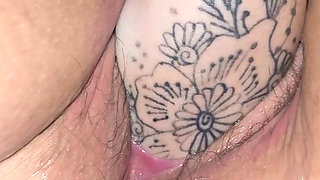 Jade Fisting Her Hairy MILF Pussy