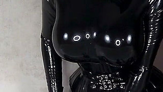Cristal Kinky Rubber Doll Solo in Tub