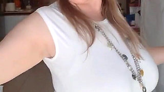 Hottest Huge Boobs Bouncing by Maria Old MILF