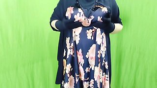 Indian Beautiful Village Housewife Having Sex In The Room - Clear Hindi Audio